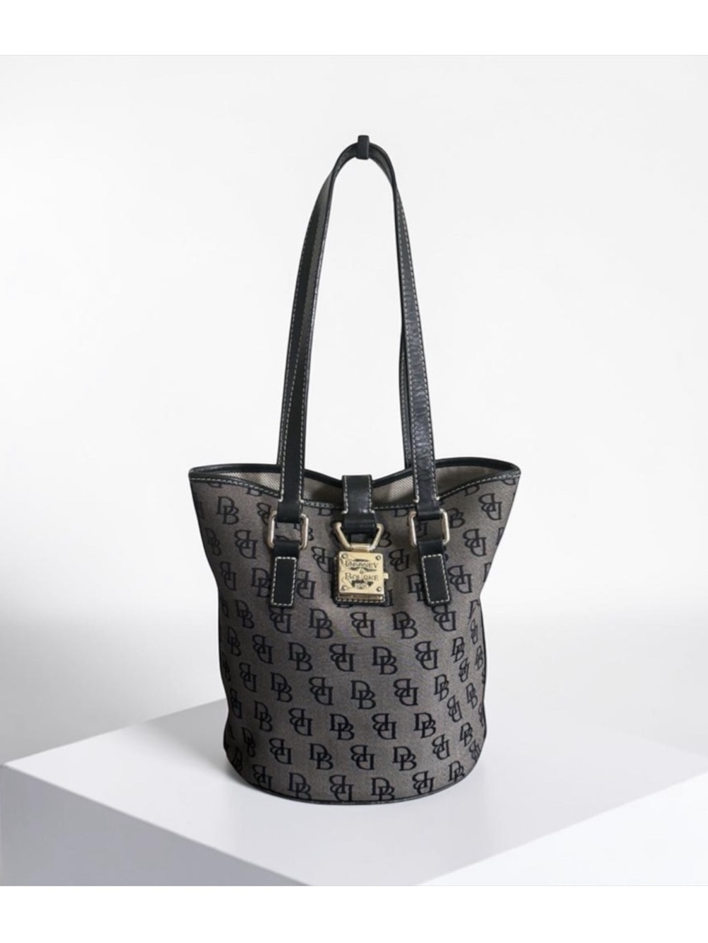 Authentic Dooney & Bourke Monogram Black Grey Bucket Bag! - Picture 15 of 15